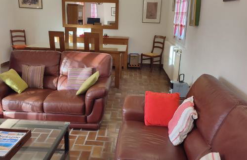 Maison classée 3 étoiles, grand jardin clos au calme Proche centre ville, 10 min des plages - Foto 8