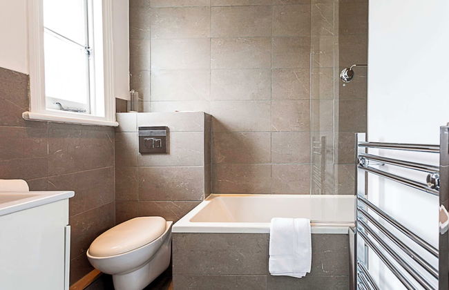 Chic 2-bed Flat in Leafy Clapham South - Foto 19