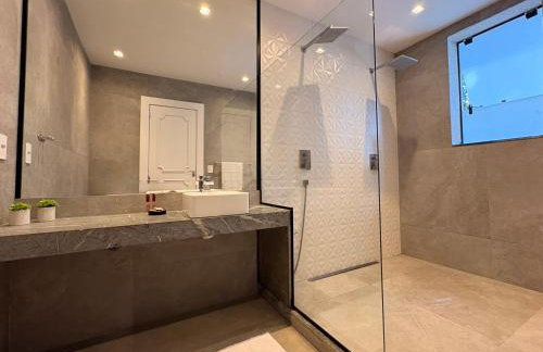 Casa 13 Floresta Boa Vista - Casa Espetacular com 6 Quartos e Arquitetura Única - Photo 40