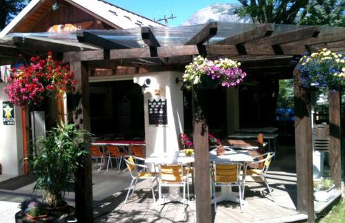 CHALET MONTAGNE CLASSÉ 3 ETOILES ALPES QUEYRAs - Foto 5