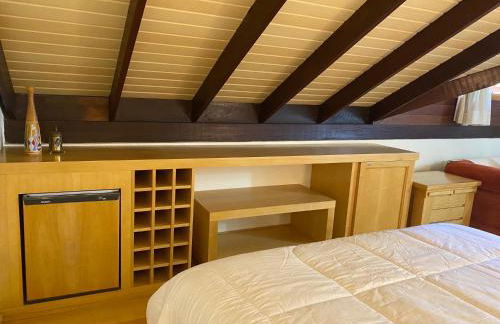 3 suites com Jacuzzi e Lareira - Duplex perto do Centro - Foto 56