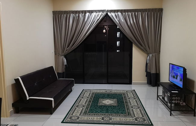 Cozy Condo at The Meridin Medini - Photo 15