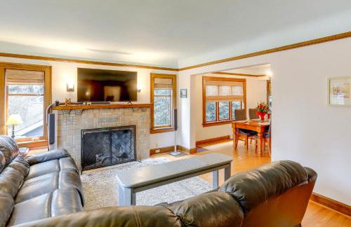 Charming Tudor-Style Apt Near Green Lake! - Foto 1