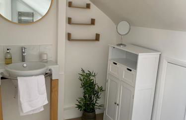 Lovely newly refurbished apartment in Battersea - Foto 14