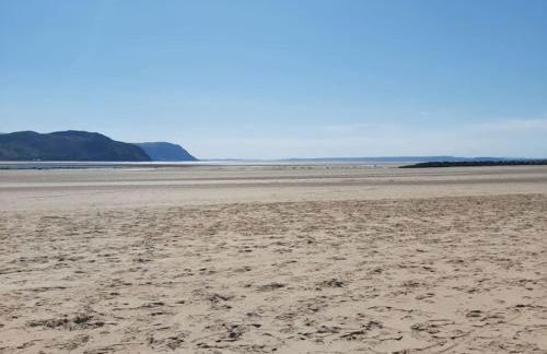 Croeso; Cosy and ideally located for mountains and beaches - Photo 32