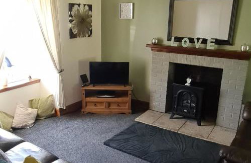 4 Bed Cottage Sleeps 6-Pet-Friendly-Private Garden - Foto 12