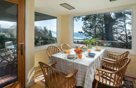 The Purcell House by Avantstay Surrounded in Lush Greenery w/ Large Yard & Ocean Views - Foto 24