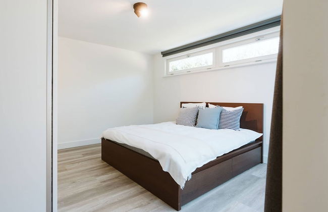 Modern Holiday Home With Spacious Garden and Terrace Suitable for 5 People - Foto 6