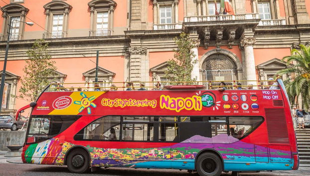 A bordo do ônibus turístico