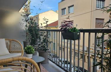 LE JACQUARD Appartement Type 2 proche des Halles - Foto 2