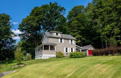 Berkshire Vacation Rentals: Centrally Located Historical Home - Foto 33