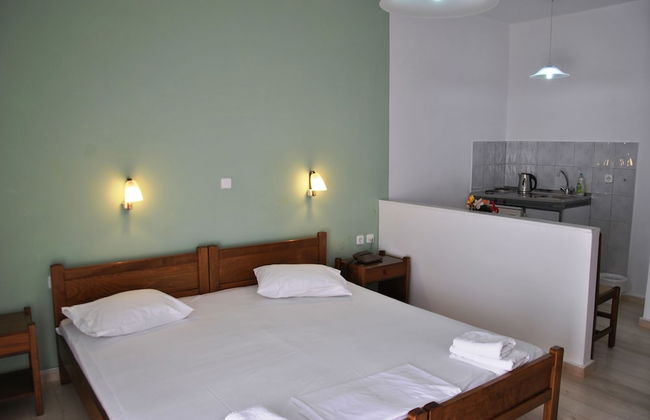 Filoxenia Hotel & Apartments - Photo 7