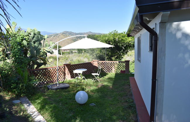 Suite Margherita With Private Garden and Shared Pool - Photo 26