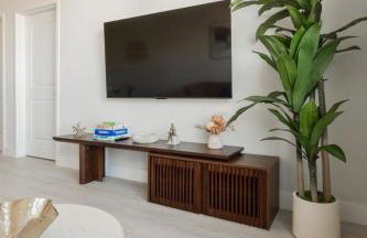 Sleek Loft 15 Min from NYC with Manhattan View - Foto 9