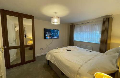 MODERN 4 BEDROOM HOUSE WITH GARDEN & PARKING - Foto 30