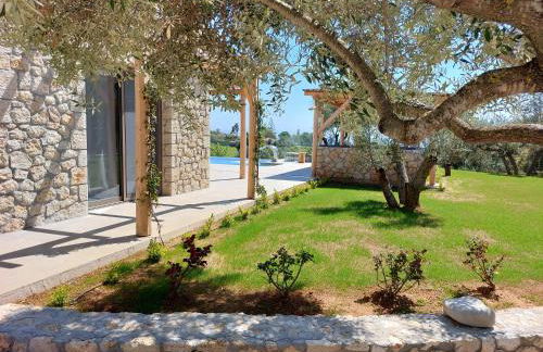 Elaiopetra Kefalonia - Stonehouse Hideaway with pool - Modern Luxury with Serene Sea and Mountain Views - Foto 19