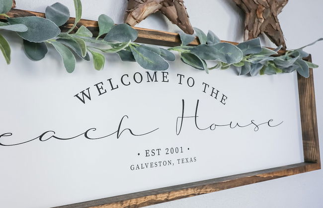 2nd Row Beach Home Ocean Views Old School Vibes - 1 min Walk to Sunny Beach - Foto 5