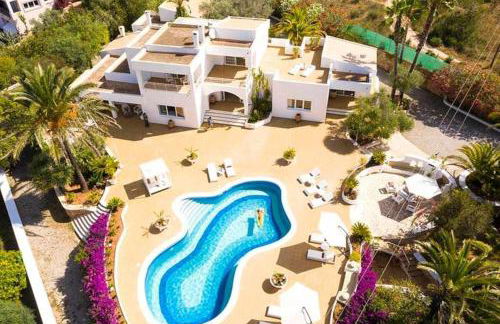 Gorgeous Villa near Ibiza centre - Photo 1