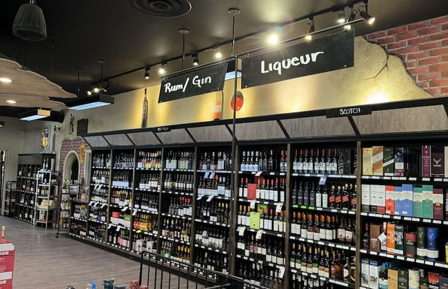 Divya Sutra Plaza and Conference Centre, Vernon, BC - Foto 56