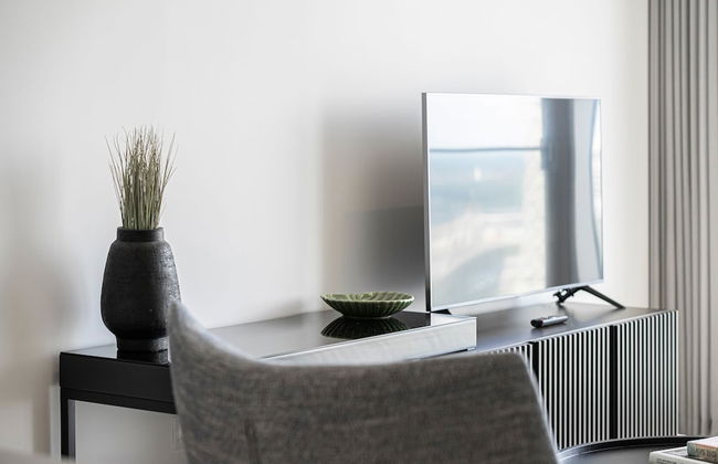 Sensational Two-bedroom Apartment by the River - Foto 25