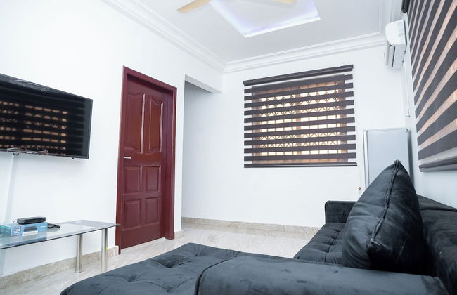 Cute & Comfy Condo Close to Highway - Foto 8