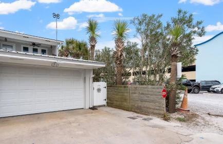 Gulf View Beach Bungalow, Hot Tub, Dog-Friendly, Near Scooners, Near Beach - Foto 8