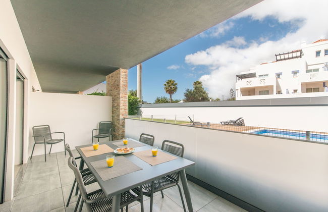 800m From the Boat to Praia das Cabanas, With Pool, Terrace, Wifi and air con - Foto 8