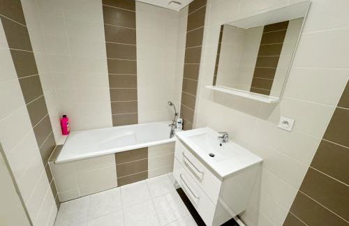 24 CHIC & COSY GRAND APPART 88m2 PARKING GRATUIT HYPERCENTRE NETFLIX - Foto 20