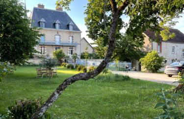 La Closerie de Gigny Maison Templiere avec Piscine,jacuzzi - Foto 33
