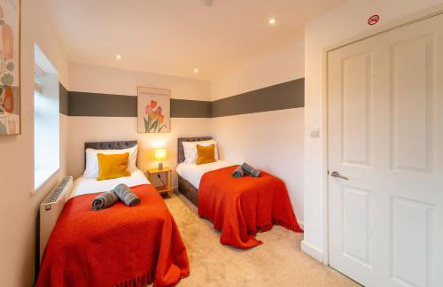 4 Bed House - Cheltenham & Gloucester - Sleeps 8 - Foto 7