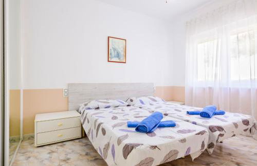 Apartment Escudos-4 by Interhome - Photo 9