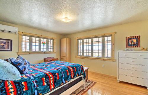 Stunning San Ysidro Homestead with Large Porch! - Foto 22