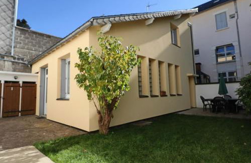 Appartement 2* avec jardin privé, 4 pers, à La Bourboule - FR-1-858-10 - Foto 1