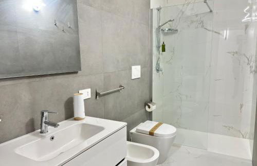 Your Home, easy walk to the beach - Foto 4