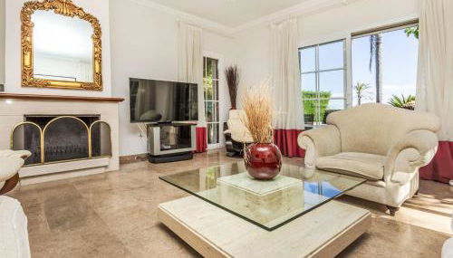 Villa Luxury B by Interhome - Foto 3