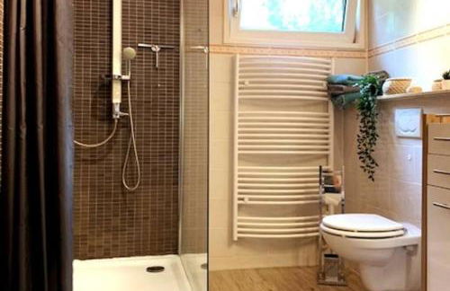 Luett Huus - Foto 13