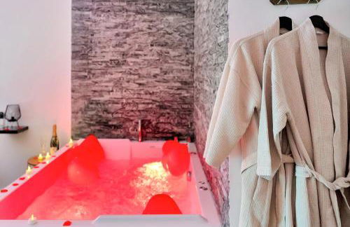 LE COCON- Jacuzzi & Sauna privés By SweetDreams - Foto 11