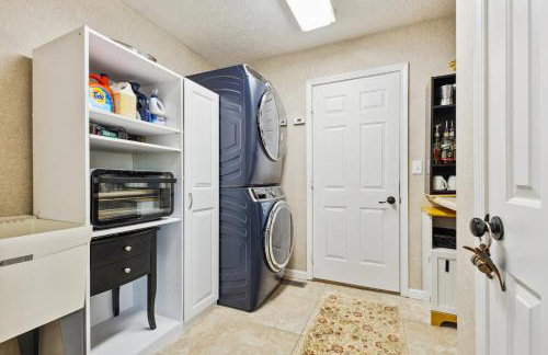 Hoosier Estate - Steps to IU - Photo 36