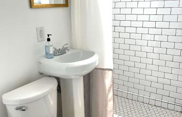 Cozy basement apartment - blocks from Old Town - Foto 9