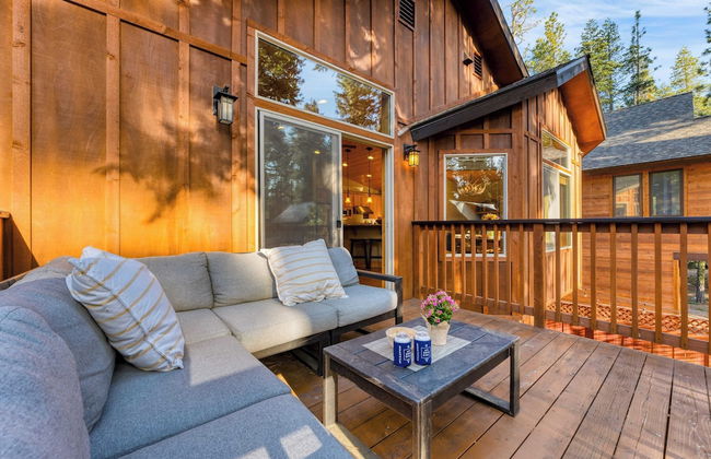 Washoe Chalet by Avantstay Game Room, Hot Tub, Putting Green & Fire Pit - Foto 34