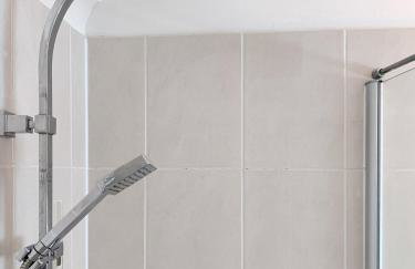 The Gables Poole, 3 Bedroom Penthouse Apartment - Photo 21