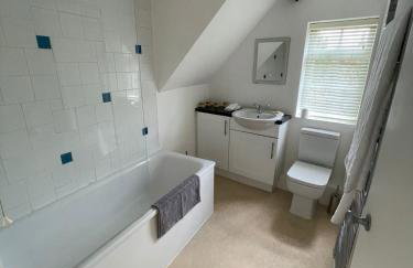 Fantastic Two Bedroom Courtyard Apartment - Foto 7