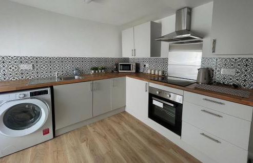 High Street Apartment - Photo 16