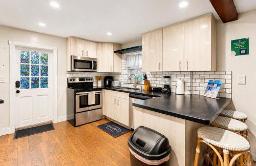 2 Homes • Hot Tubs x2 • Heated Pool • Fire Pit - Foto 65