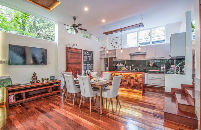 Villa Eternal, Private Pool, 3 Floors & Rooftop Terrace - Photo 16