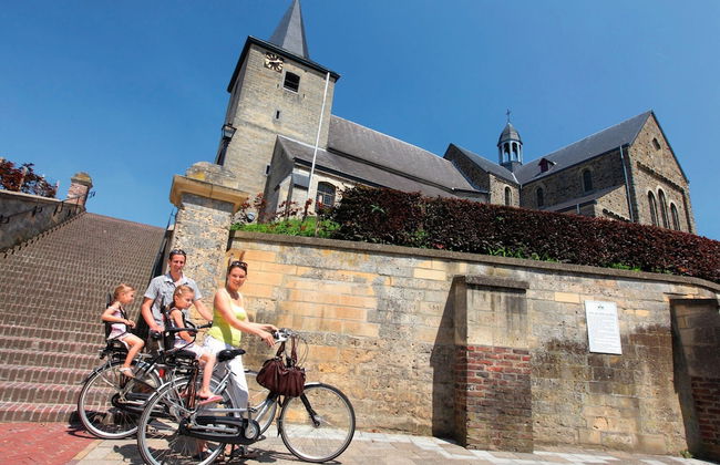 Well-kept Bungalow With Fireplace Near Valkenburg - Photo 38