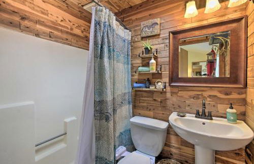 Peaceful Cabin on Horse Farm, 5 Mi to Town! - Foto 19