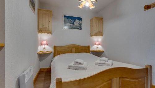 Appartement chaleureux avec balcon et parking privé - FR-1-690-26 - Foto 2