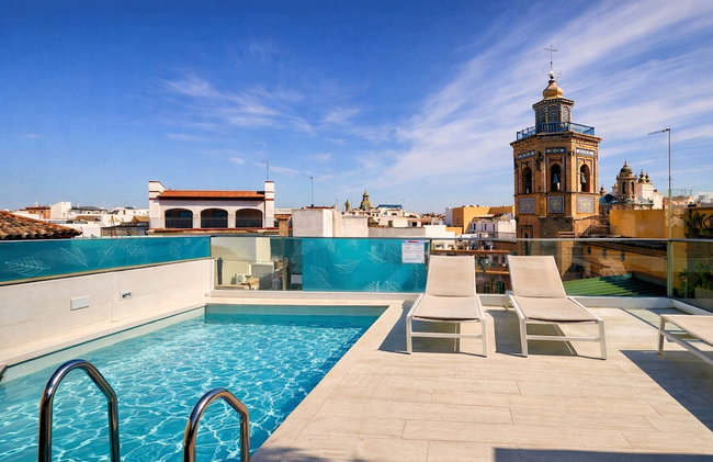 Numa Seville Molina - Photo 1