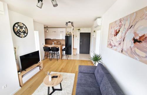 Apartment Queen, self check-in, free private garage parking - Foto 7
